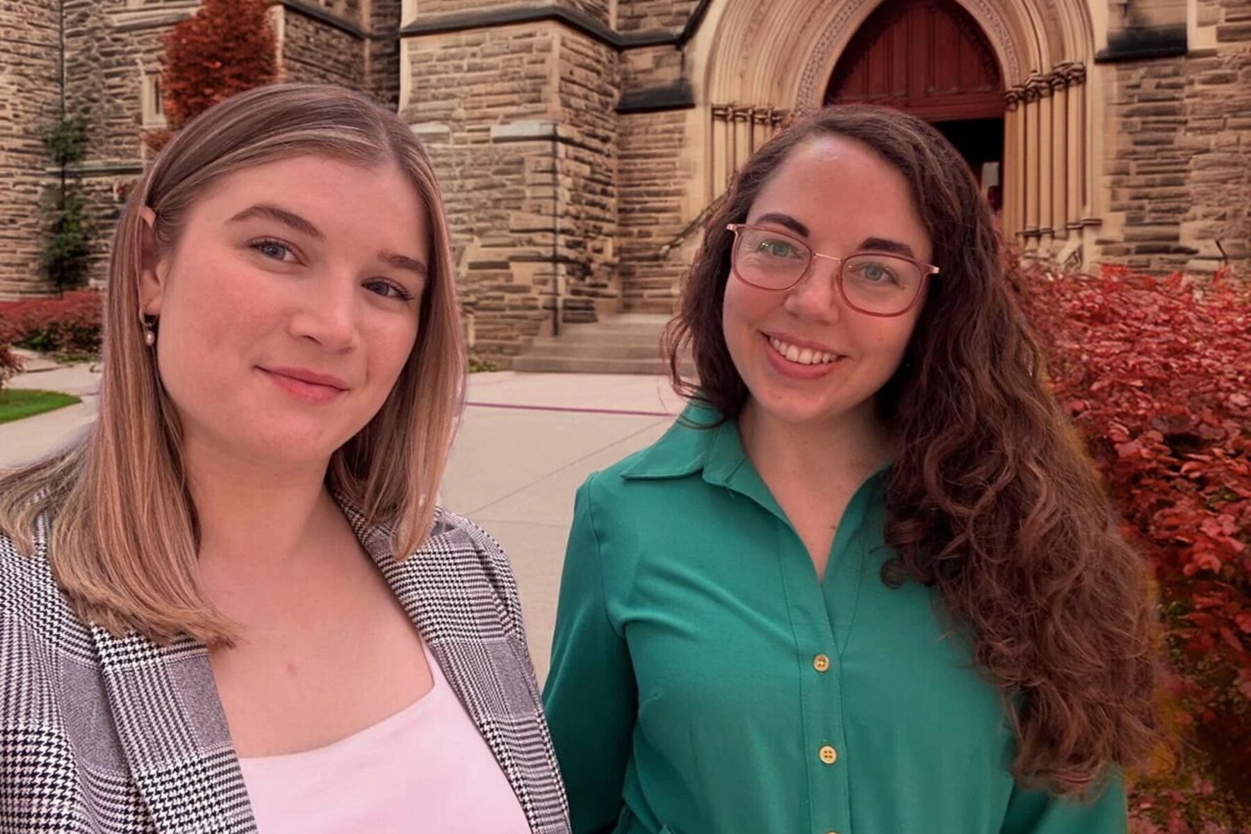 Nina Trask and Nicole Weber on campus