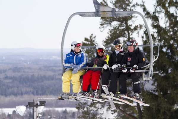 Family skiing