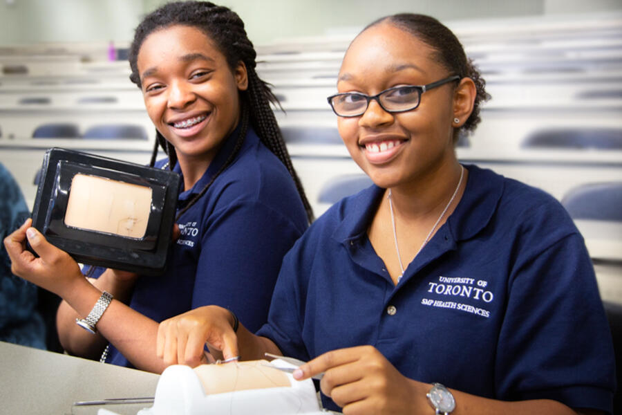 U of T SMP students in a suturing workshop