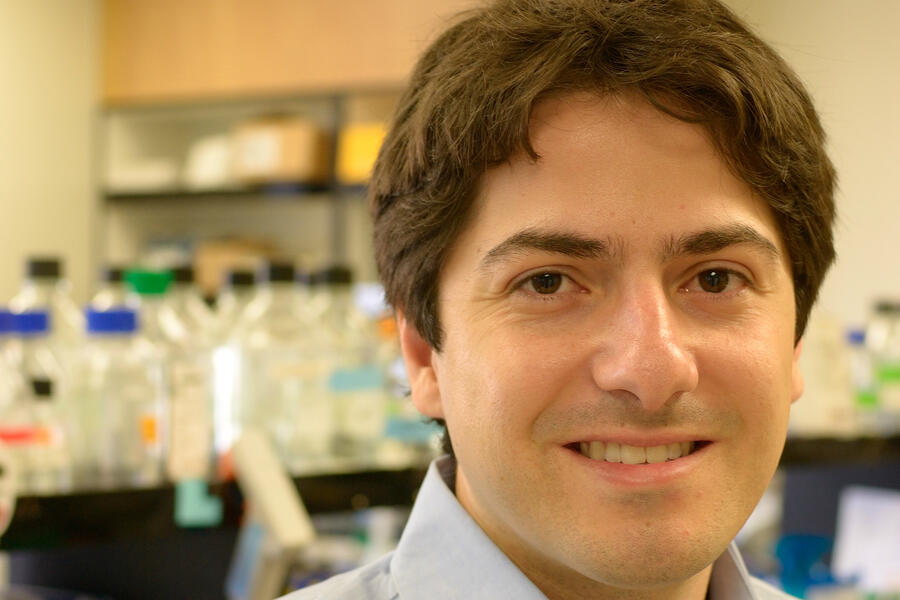 Dr. Daniel De Carvalho, a Scientist at Princess Margaret Cancer Centre and Professor of Medical Biophysics