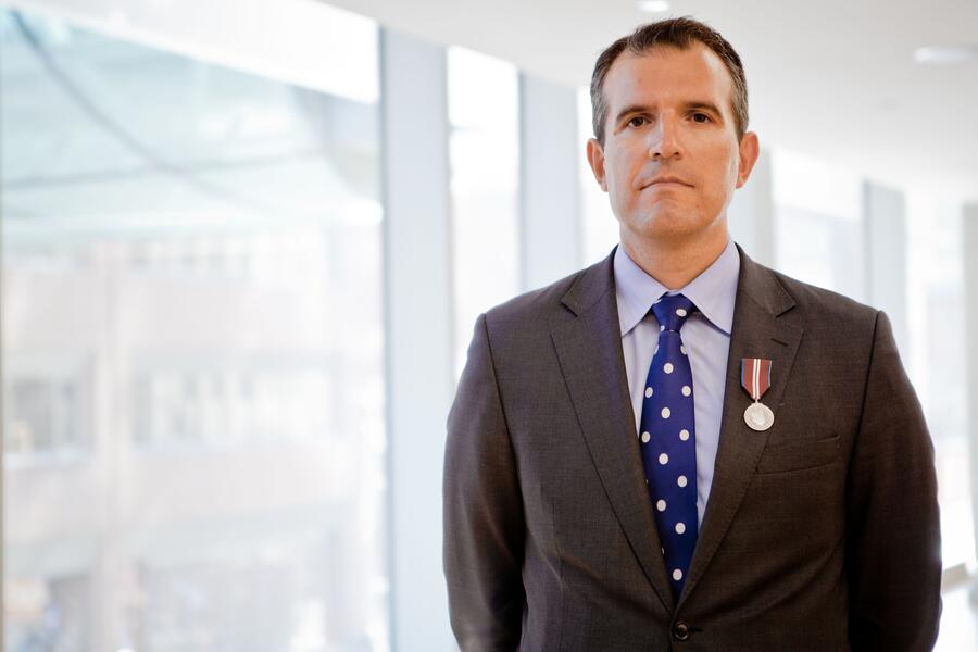 Professor Grantcharov receiving the Queen's Jubilee Medal