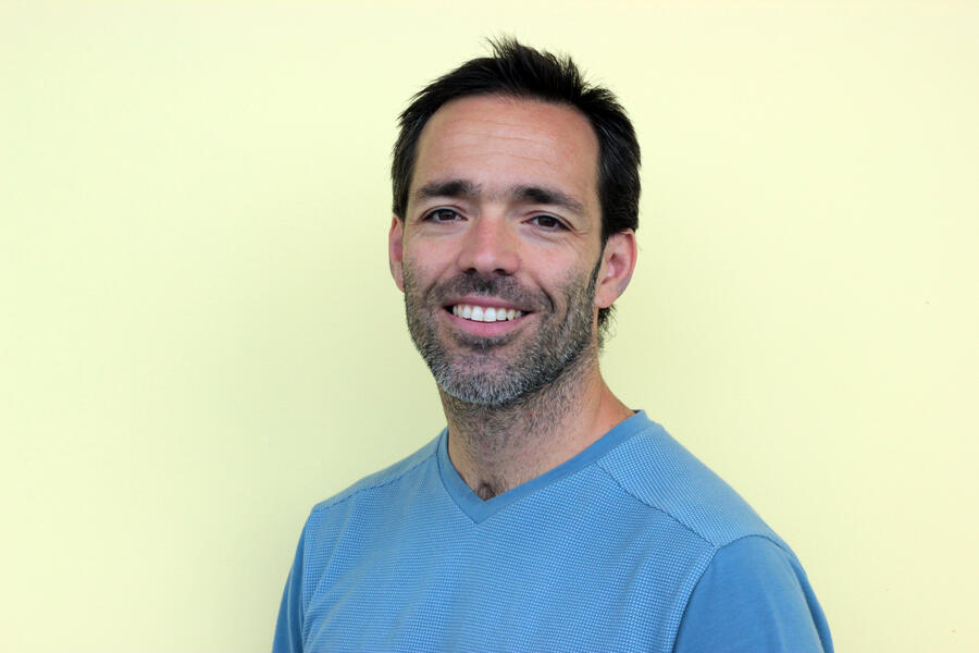 Dr. Joan Teyra