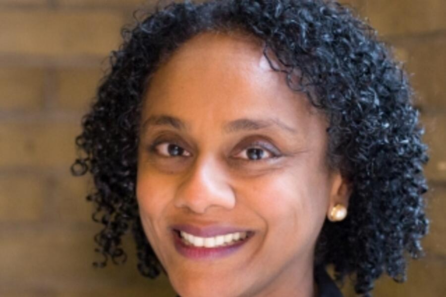 Professor Lisa Robinson