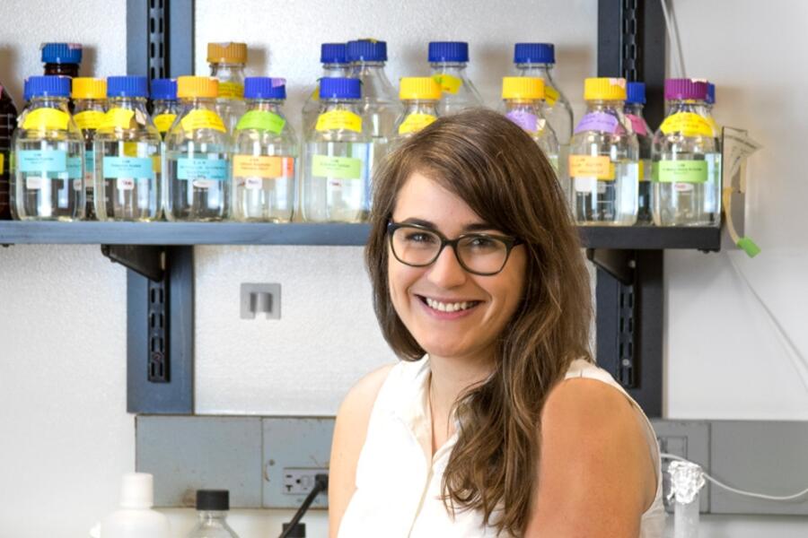 Postdoctoral fellow Rachel Harding
