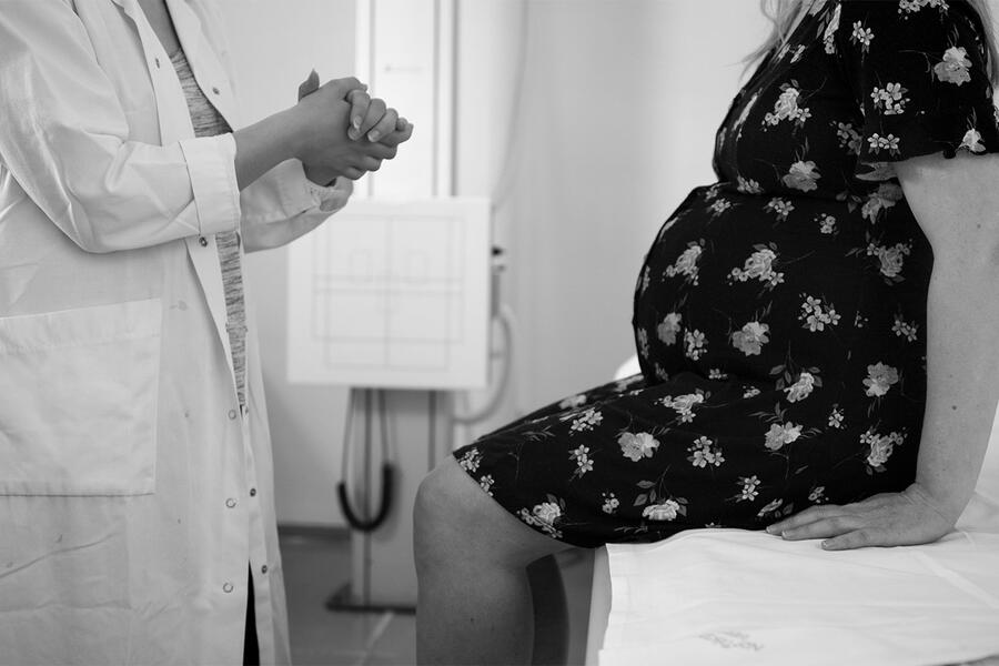 pregnant woman at doctor's