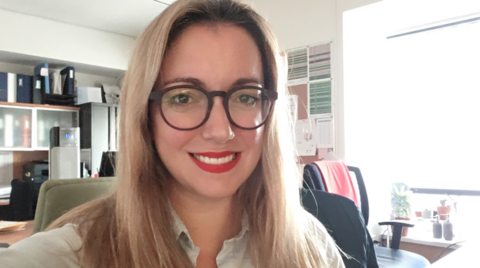 Bruna Seixas-Lima Bruna Seixas-Lima
