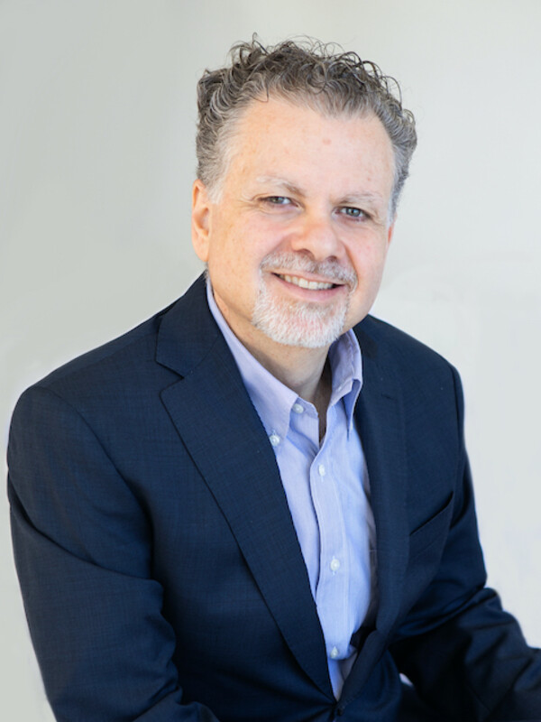 Head Shot of Sam Ricchezza