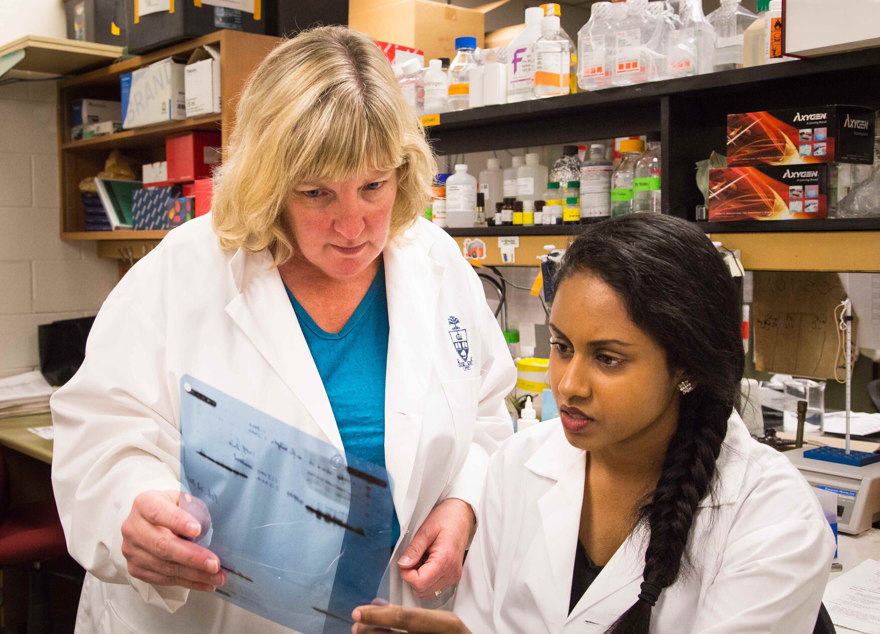 Michelle Bendeck and her research assistant Amanda Mohabeer will soon expand their collaborative work with U of T scientists at MaRS (photo by Erin Howe)