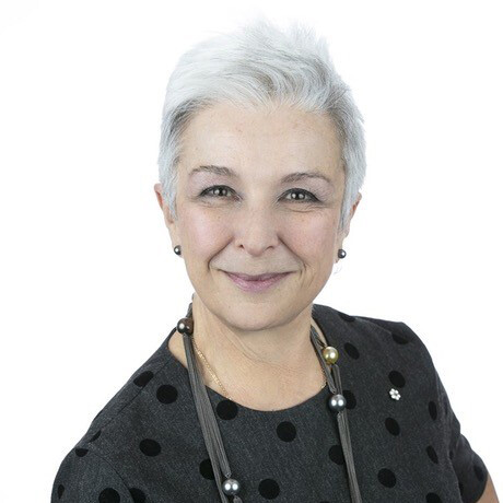 Catherine Zahn headshot