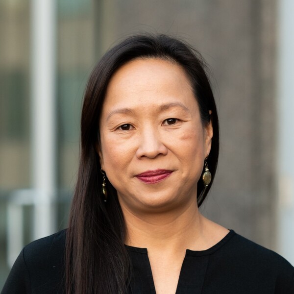 Headshot of Esther Bui
