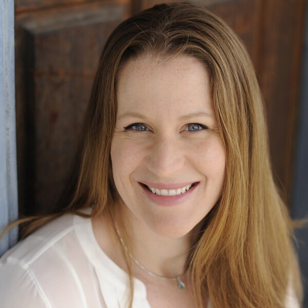 Headshot of Julie Johnstone