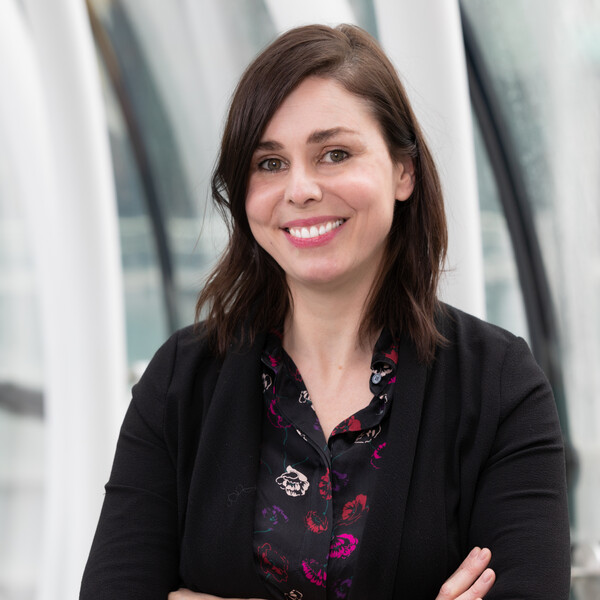 Headshot of Lindsay Baker.